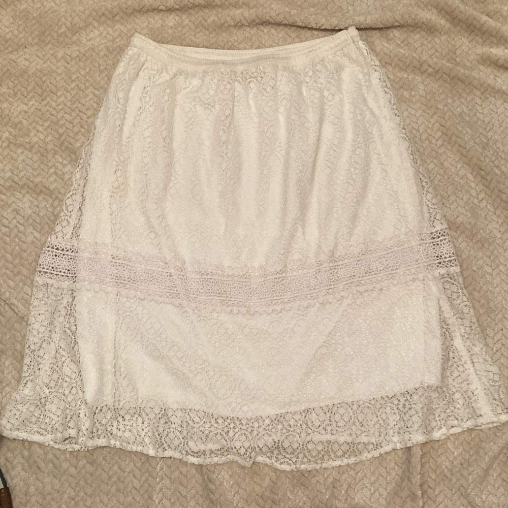 Studio West Cream Lace Midi Skirt